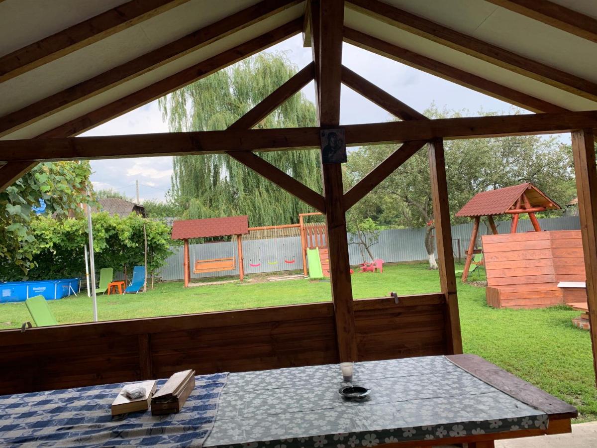 Pensiunea Ilinca Piatra Neamţ Esterno foto